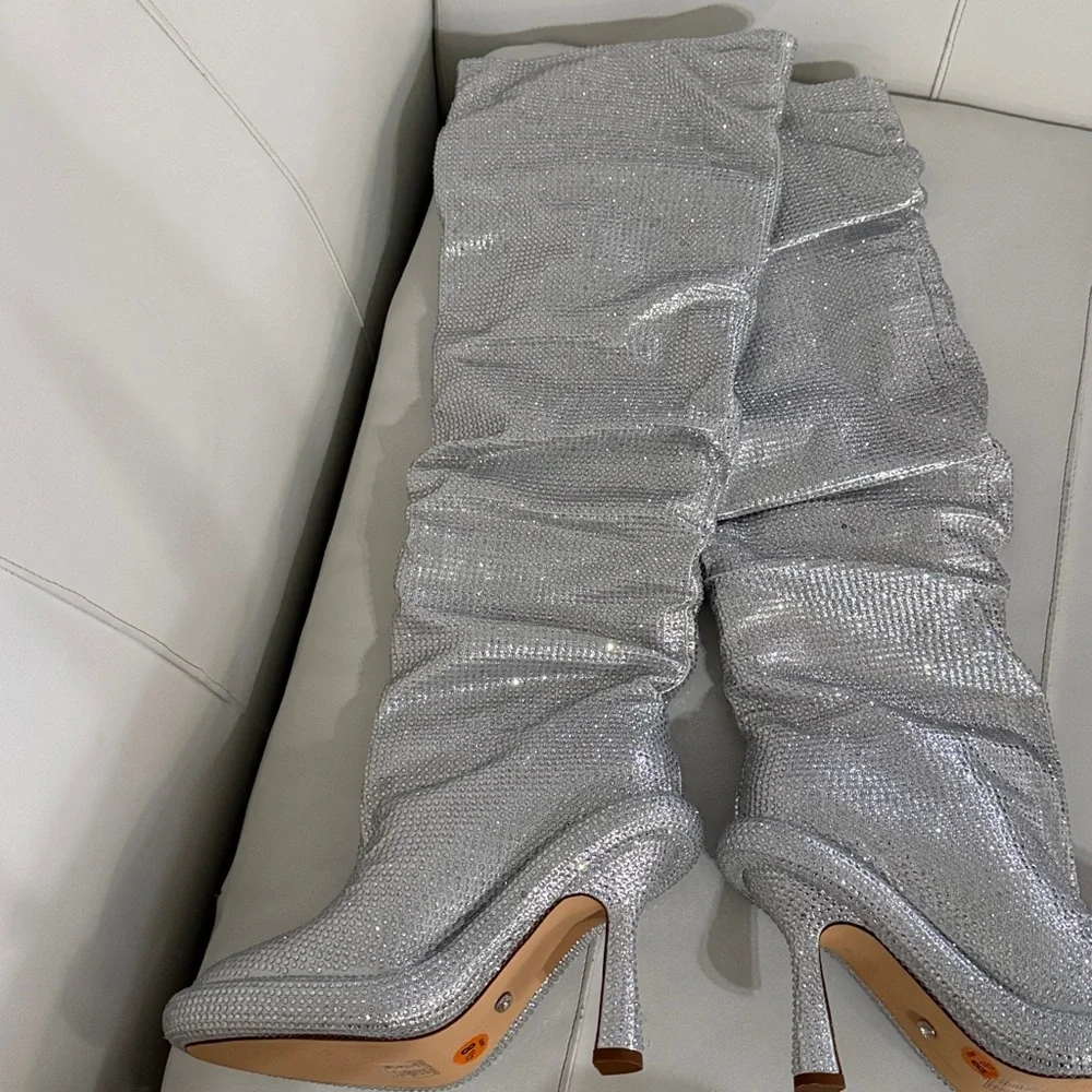 AZALEA WANG BAREFOOT SILVER OVER THE KNEE RHINESTONE BOOT 8.5 NEW